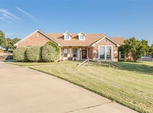 361 Ironstone Rd, Burleson, TX 76028