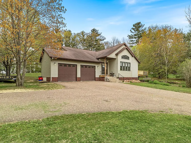 Panorama Rd — Photo 2