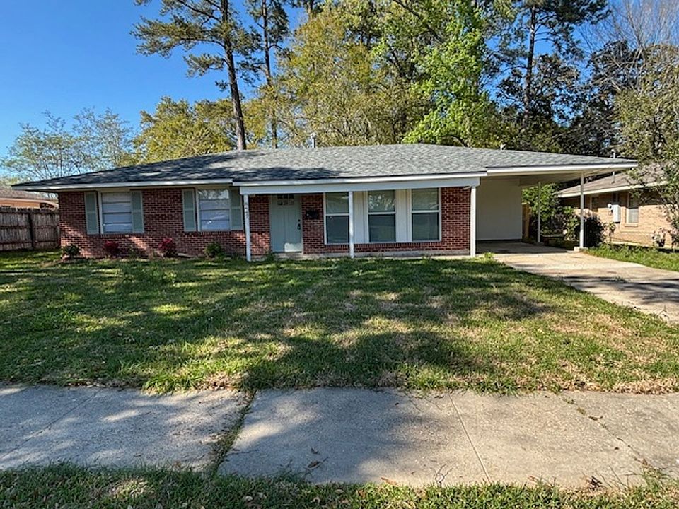 1st image of 8447 S Parkland Dr