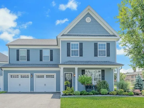 10 Bares Ct, Little Ferry, NJ 07643