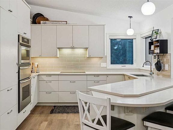 4th image of 286 NE Palisbriar Park SW