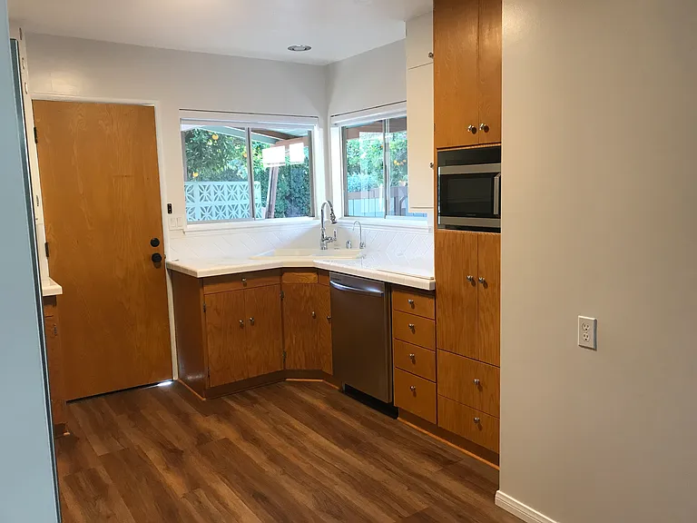 634 Tabor Ln #630 — Photo 7