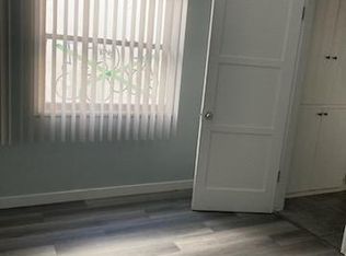 1060 W 17th St UNIT 4, Santa Ana, CA 92706