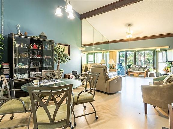 5th image of 7324 Cloister Dr