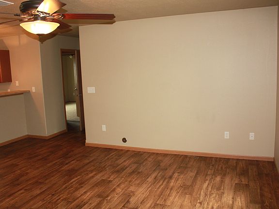 2nd image of 200 Centennial Dr