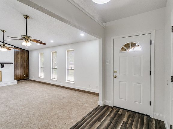 2nd image of 3203 E Park Blvd