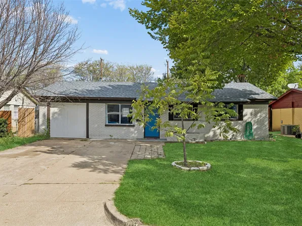 812 W Barron Ave, Everman, TX 76140
