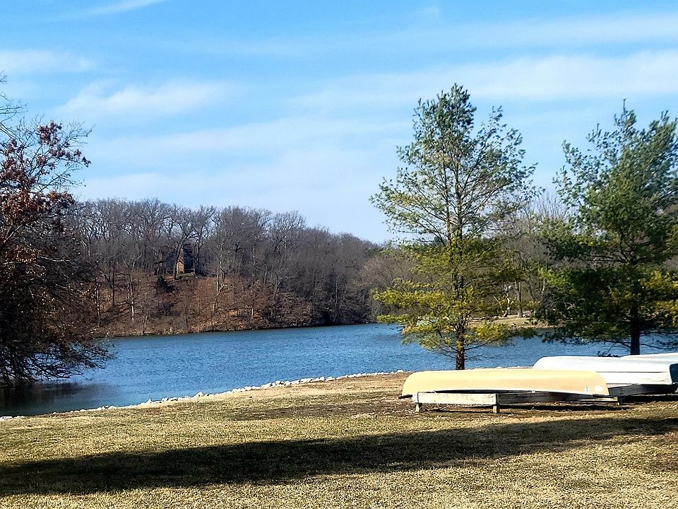 2nd image of 702 Mississippi Dr