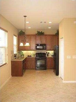 2nd image of 10447 Yarrow Dr