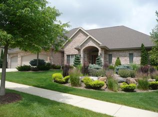 9802 Trappers Trl, Middleton, WI 53562