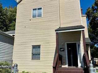 2729 W Market St, Louisville, KY 40212