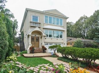 860 N Northwest Hwy, Park Ridge, IL 60068