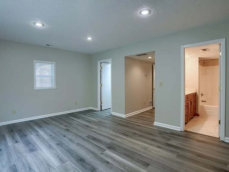 273 Shanahan Rd — Photo 23
