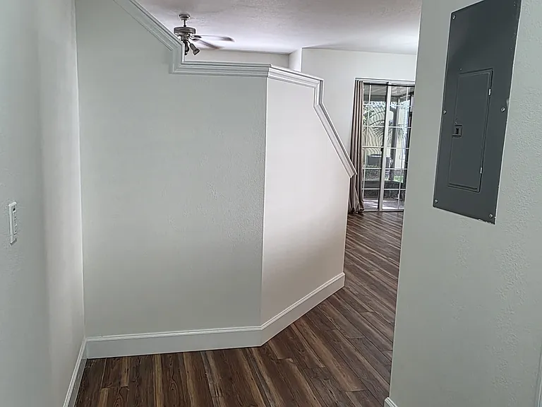 6738 Breezy Palm Dr — Photo 9