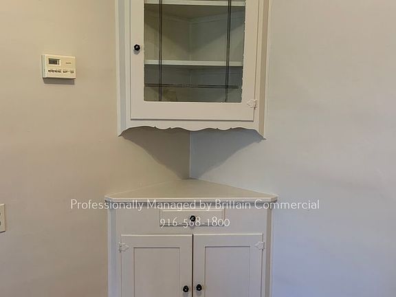 4th image of 3409 J St APT 8