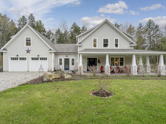 31 Firefly Drive, Freeport, ME 04032