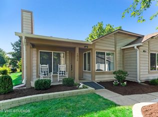 1815 Appaloosa Dr, Naperville, IL 60565