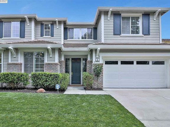 2nd image of 51 Shelterwood Dr