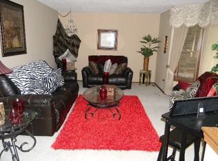 315 N Linden Ln, Haysville, KS 67060