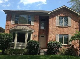904 Trombley Rd, Grosse Pointe Park, MI 48230