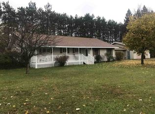 3284 Saint Adalberts Rd, Rosholt, WI 54473