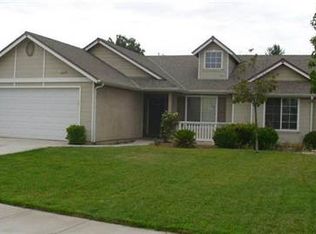 3088 N Madison Way, Hanford, CA 93230
