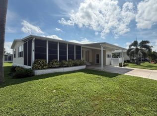 5279 Wellfleet Dr W, Sarasota, FL 34241