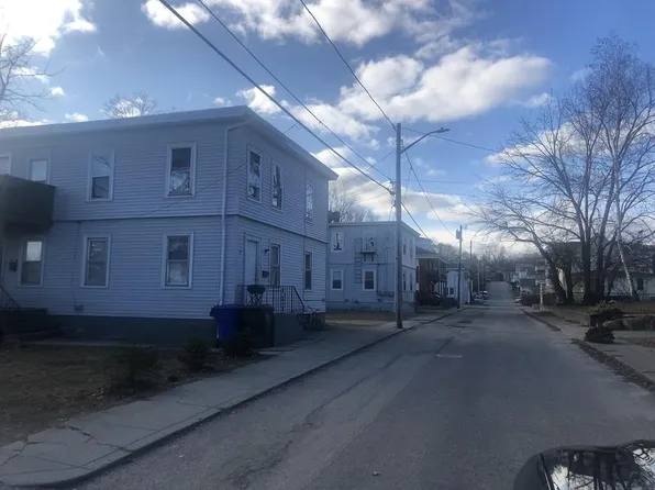 16 Willow St, West Warwick, RI 02893