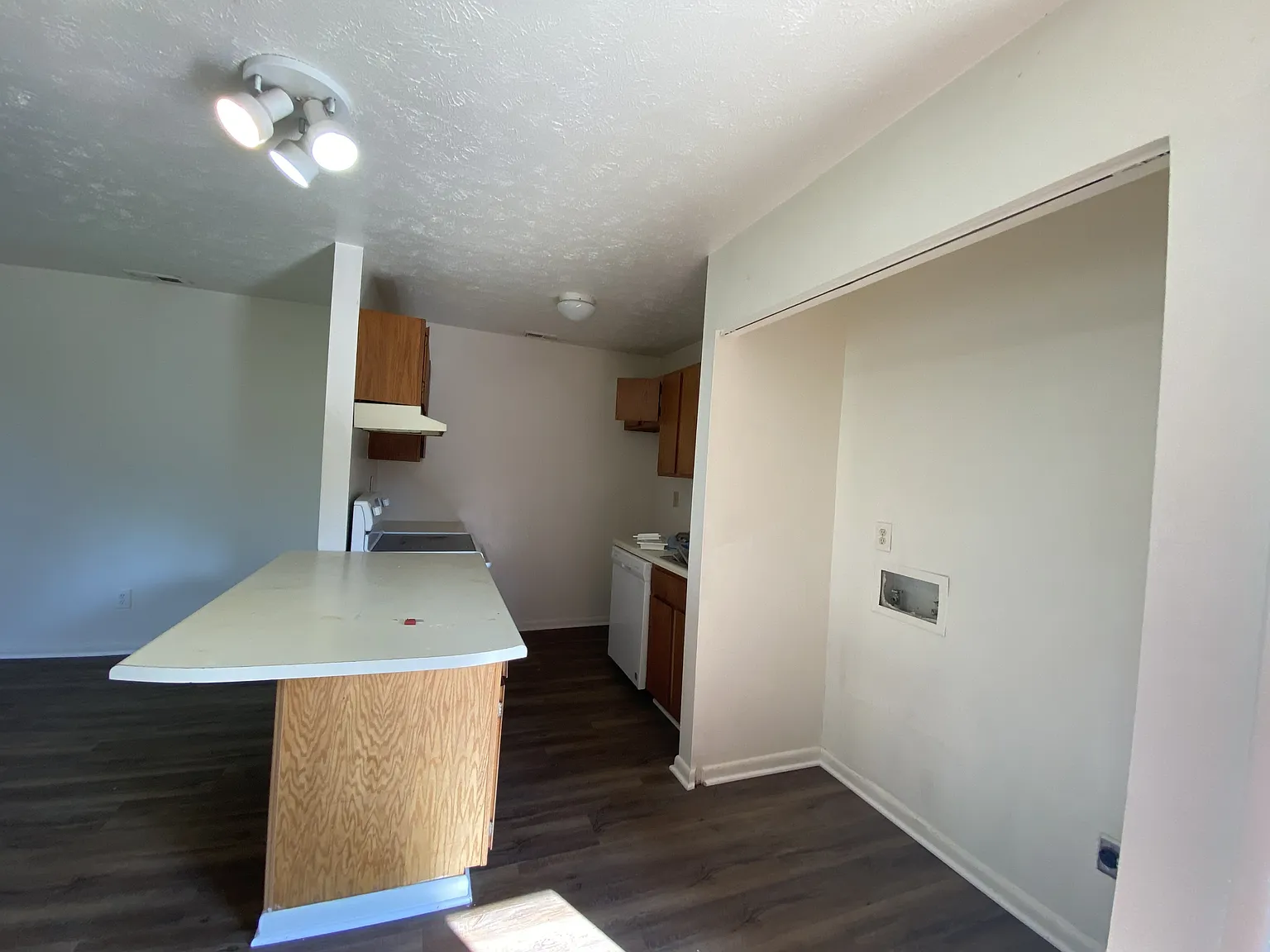 1122 Southwood Drive 1b UNIT 5 - 1 — Photo 3