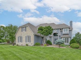 9533 Falcon Ridge Dr, Lenexa, KS 66220