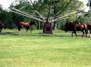 1300 Pleasant Trail Rd, Alleyton, TX 78935