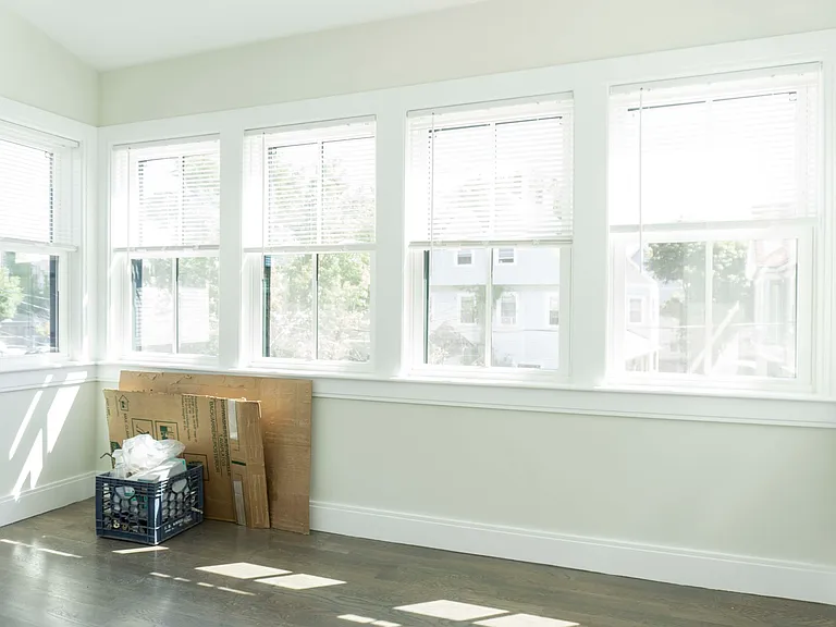79 Linden St #1R — Photo 6