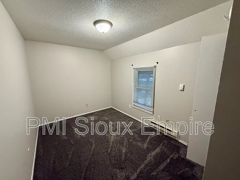 609 S Spring Ave #2 — Photo 8