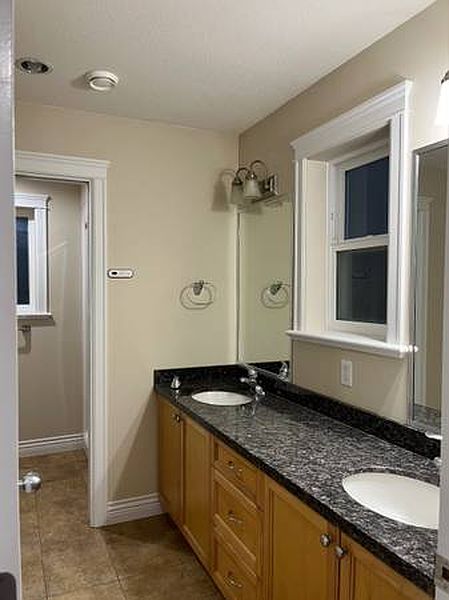 Coquitlam House for rent - 2 Bedrooms — photo 14