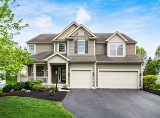 3240 Autumn Applause Dr, Lewis Center, OH 43035