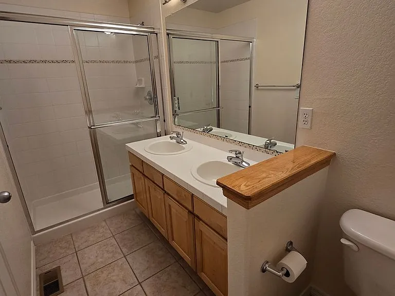 1001 Laramie Blvd #15-E — Photo 16