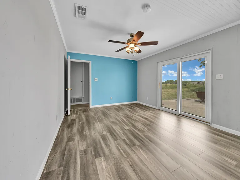 9209 FM 1570 N — Photo 5