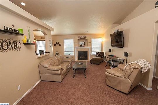 4th image of 5613 Maryhill Ln