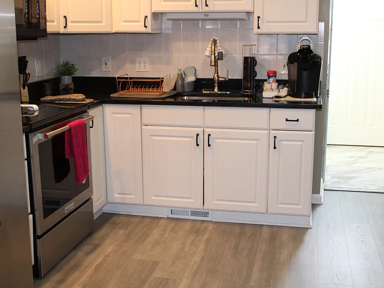 1225 James St — Photo 10