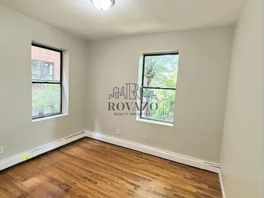 246 Roseville Ave #1B — photo 2 of 5