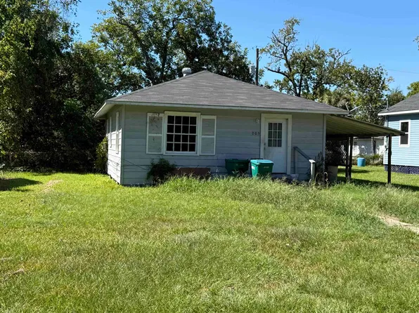 205 Lakeside Dr, Orange, TX 77630