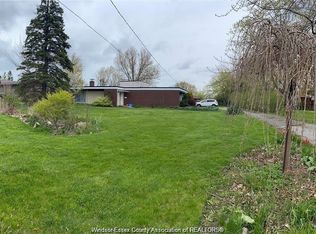 3052 Lauzon Rd, Windsor, ON N8T 2Z8