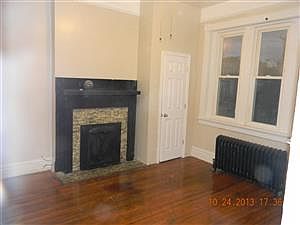 4th image of 2802 North Ave #1