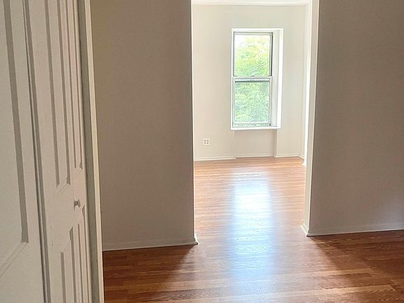 3rd image of 717 E 5th St APT 3A