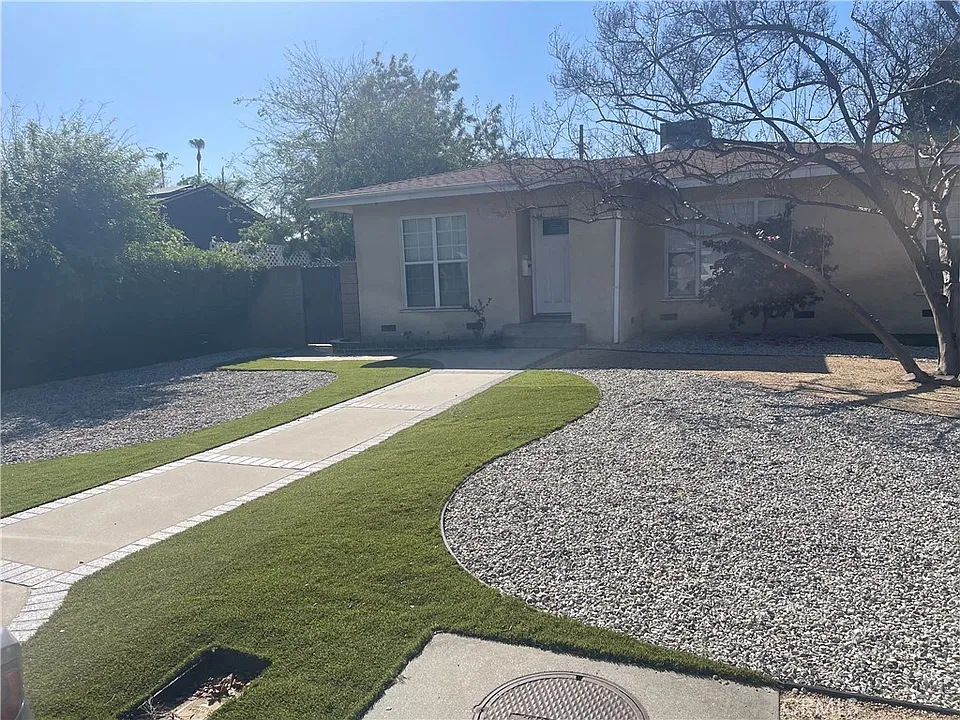 302 Pamela Rd