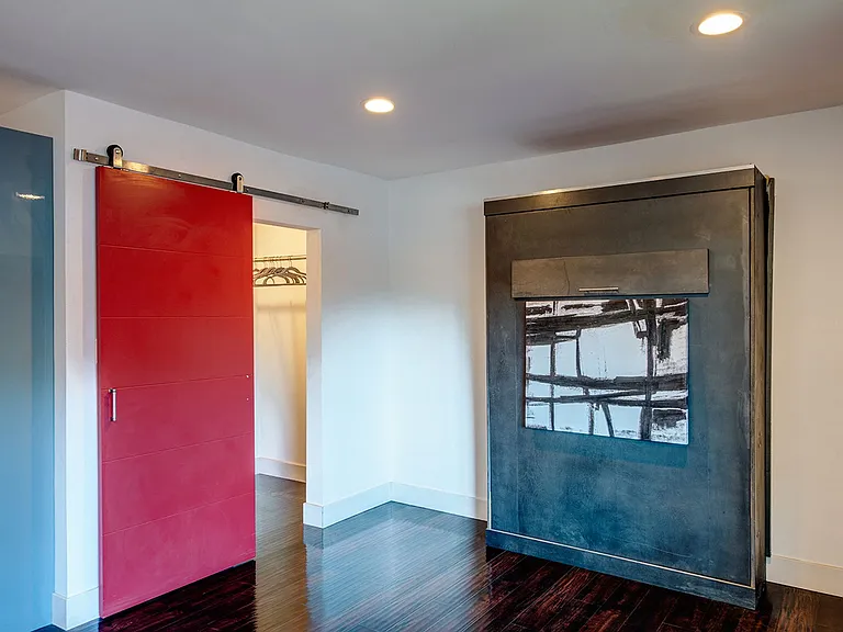 1321 W 36th Pl — Photo 21
