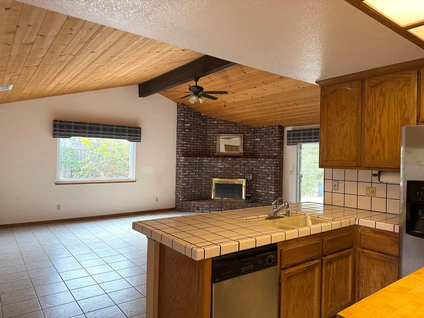 Charming 3-Bedroom Home in Rocklin with Pool & Natural Backdrop — Photo 1