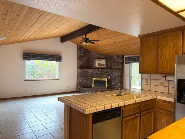 5523 Freeman Cir, Rocklin, CA 95677