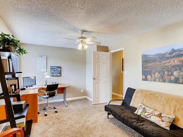 Sterling Heights, Greeley, Co. Apartments