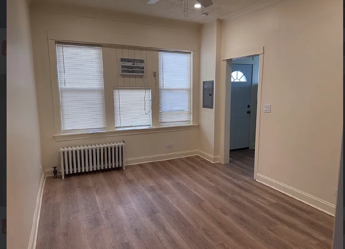 Studio, $1,800 — Photo 2